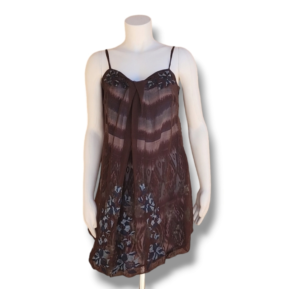 LULU LULUMARI Bubble Hem Peplum Mini Dress M Ruched Sheer Embroidered Overlay - Picture 6 of 15